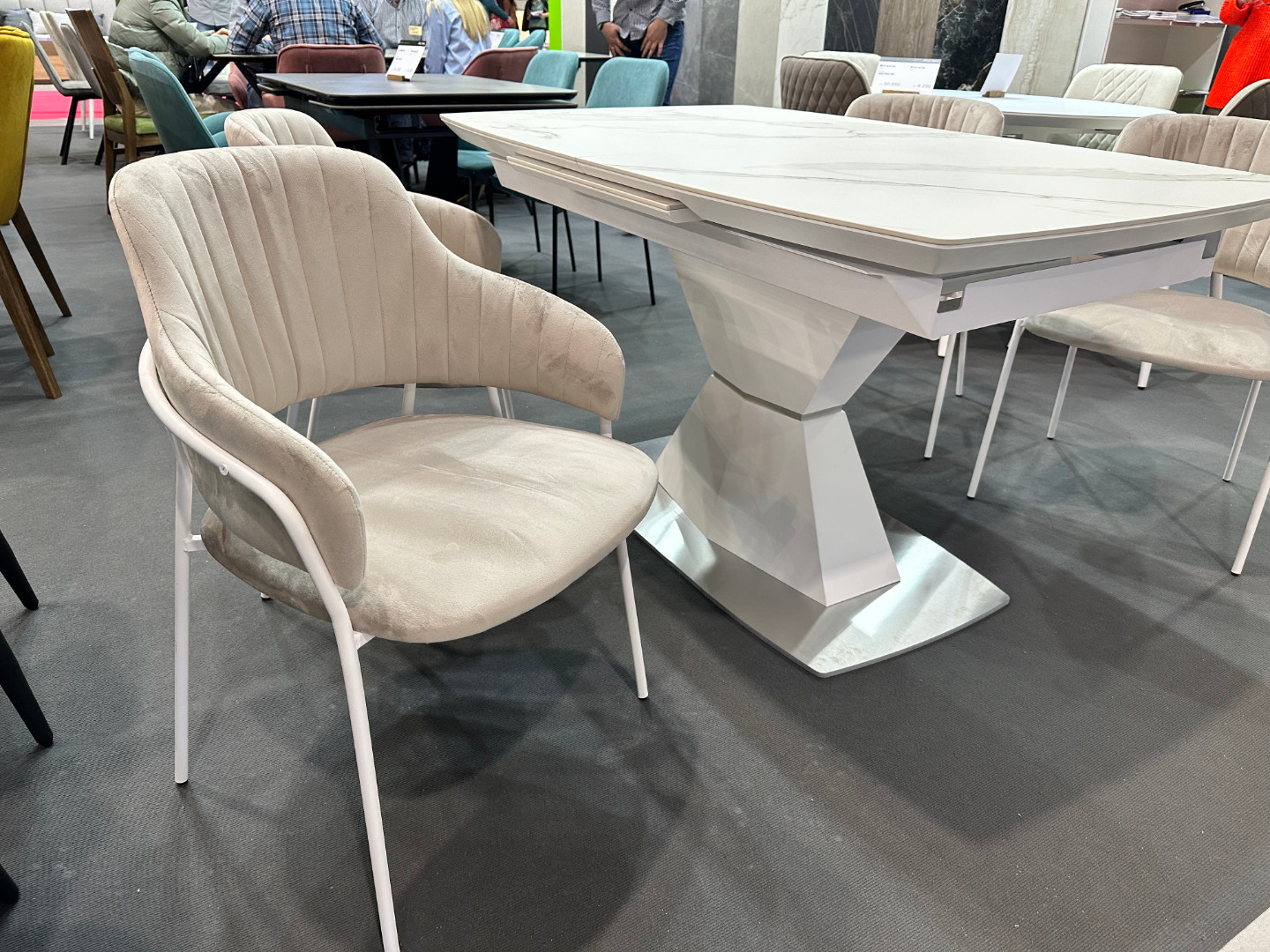 Фото с мебельной выставки UMIDS-2023 в Краснодаре IMG_5952 